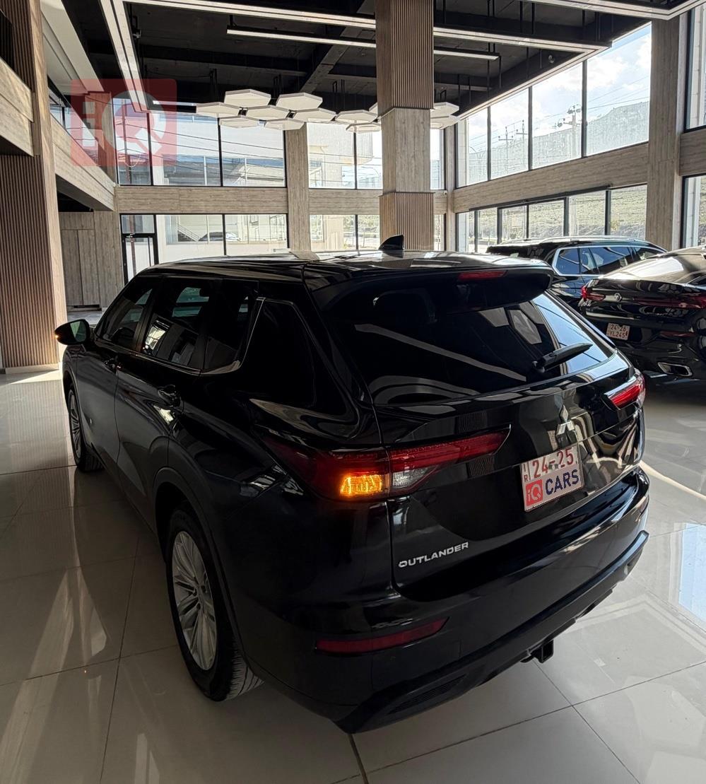 ميتسوبيشي اوتلاندر